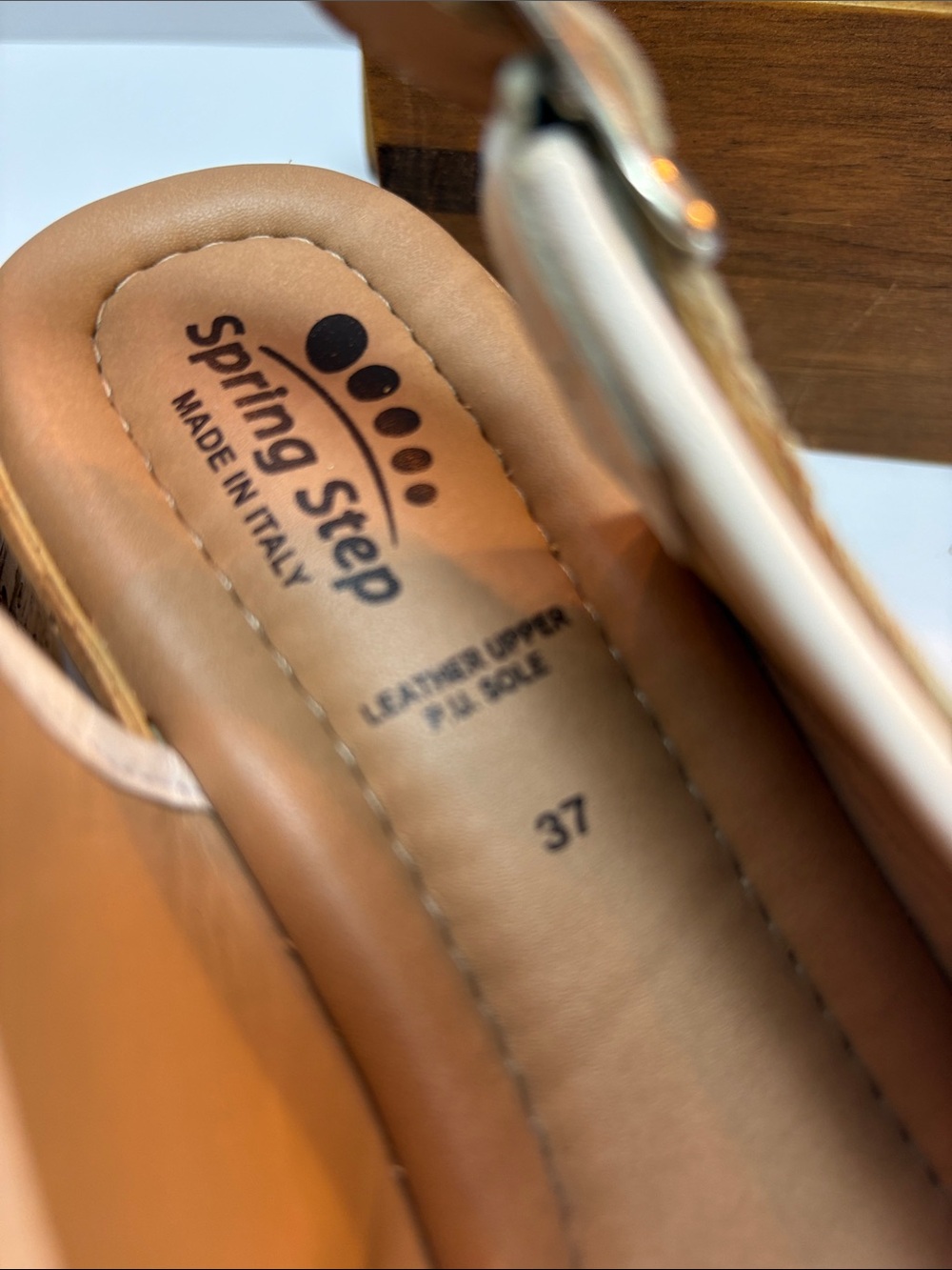 Italian Leather Wedges- Spring Step - Picture 9 of 10
